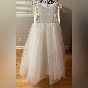 David’s Bridal Flower Girl Dress size 8